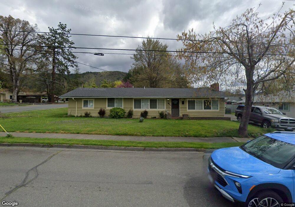1275 NE 9th St, Grants Pass, OR 97526 - photo 1