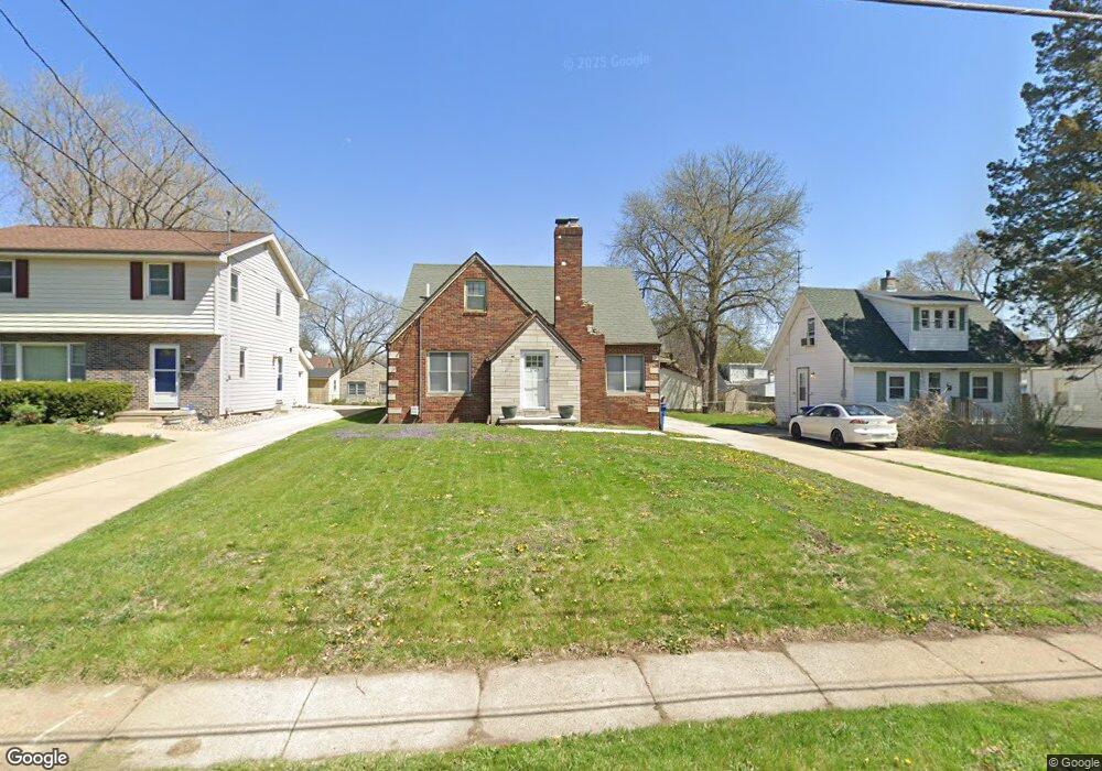 1723 48th St, Des Moines, IA 50310 - photo 1