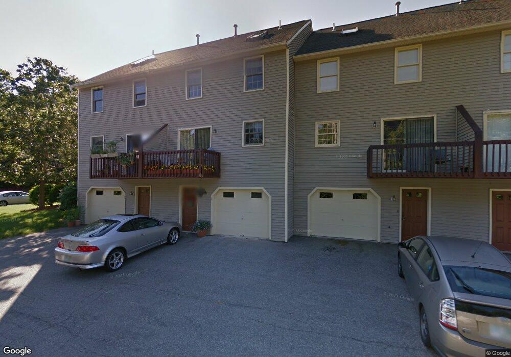 18 Andover Down unit U272, Nashua, NH 03063 - photo 1