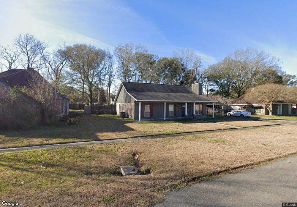 4122 Hemlock St, Zachary, LA 70791 - photo 1