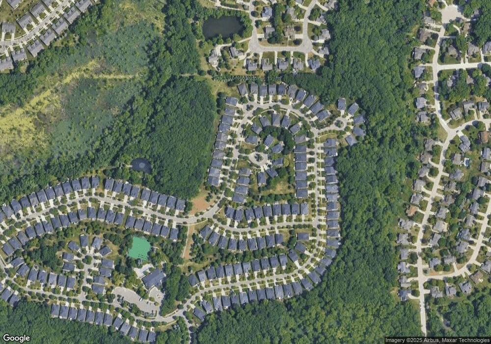 3969 Hillsdale Dr unit 210, Auburn Hills, MI 48326 - photo 1