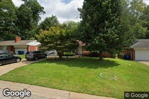 10026 Grosvenor Dr, Saint Louis, MO 63137