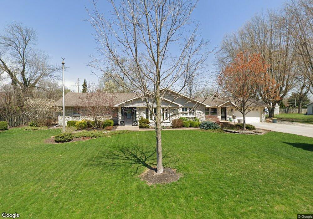 1102 Garnet Dr, Anderson, IN 46011 - photo 1