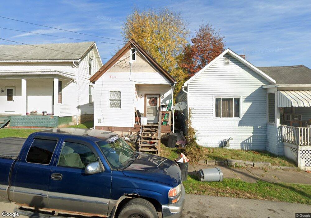 135 W Elm St, Waynesburg, PA 15370 - photo 1