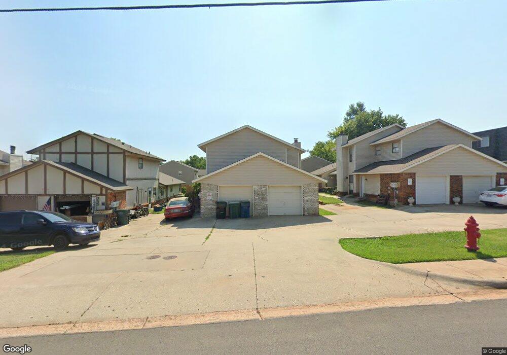 1008 Chowning Ave, Edmond, OK 73034 - photo 1