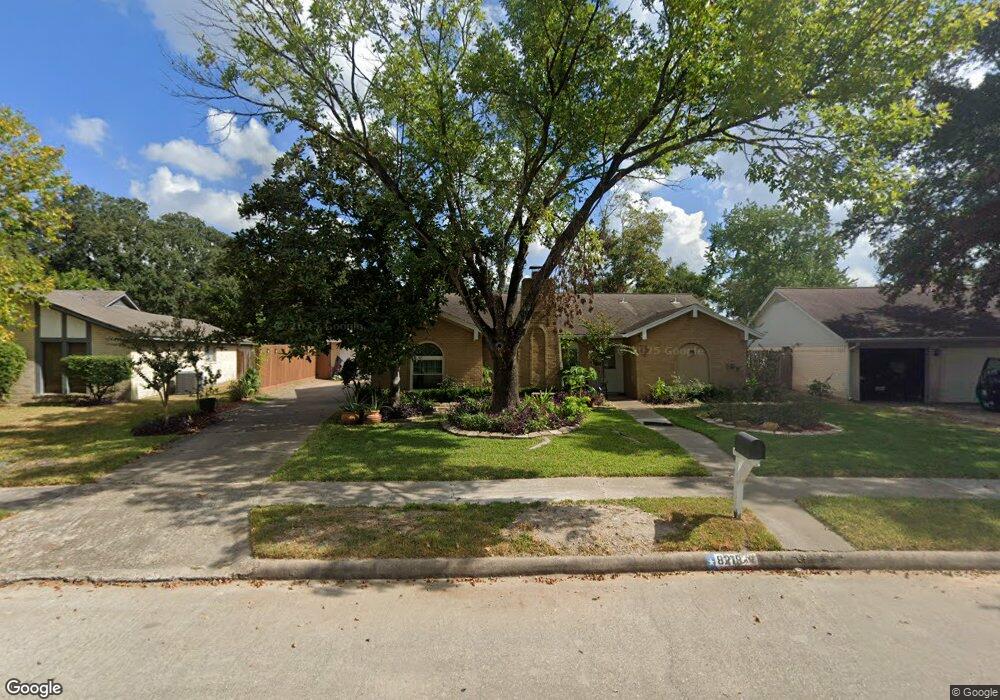 8218 Bayou Forest Dr, Houston, TX 77088 - photo 1
