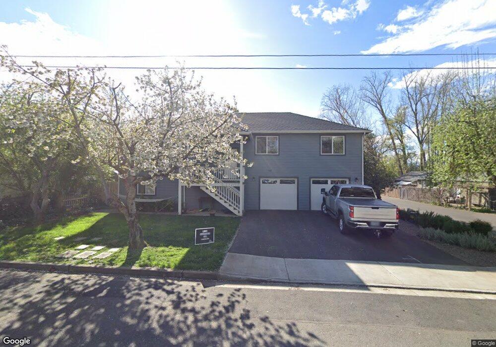 420 Short St, Grants Pass, OR 97527 - photo 1