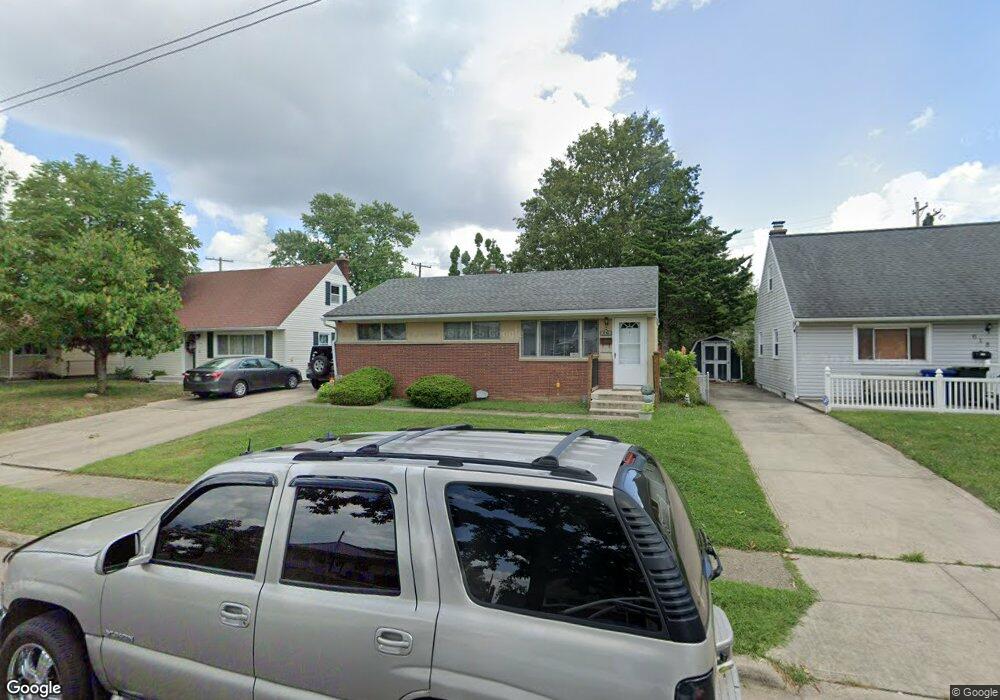 612 Savannah Dr, Columbus, OH 43228 - photo 1