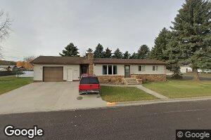 707 7th St, Walhalla, ND 58282