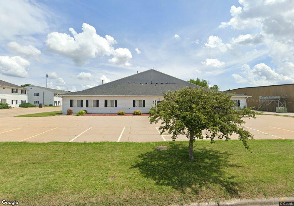 3353 Southgate Ct SW, Cedar Rapids, IA 52404 - photo 1