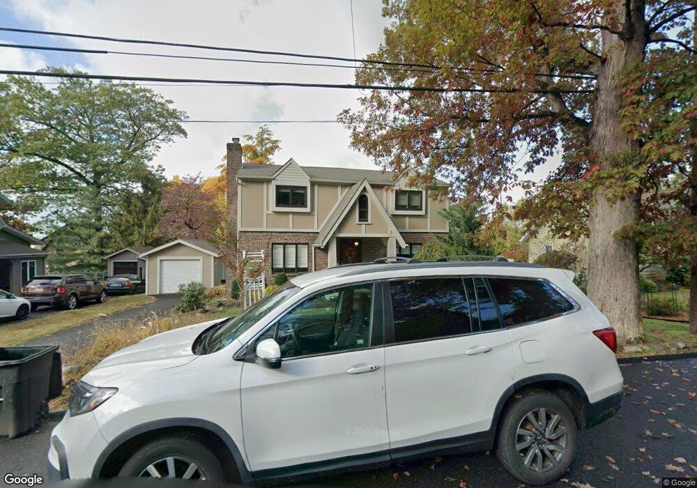 10 Forest Ave, Montvale, NJ 07645 - photo 1