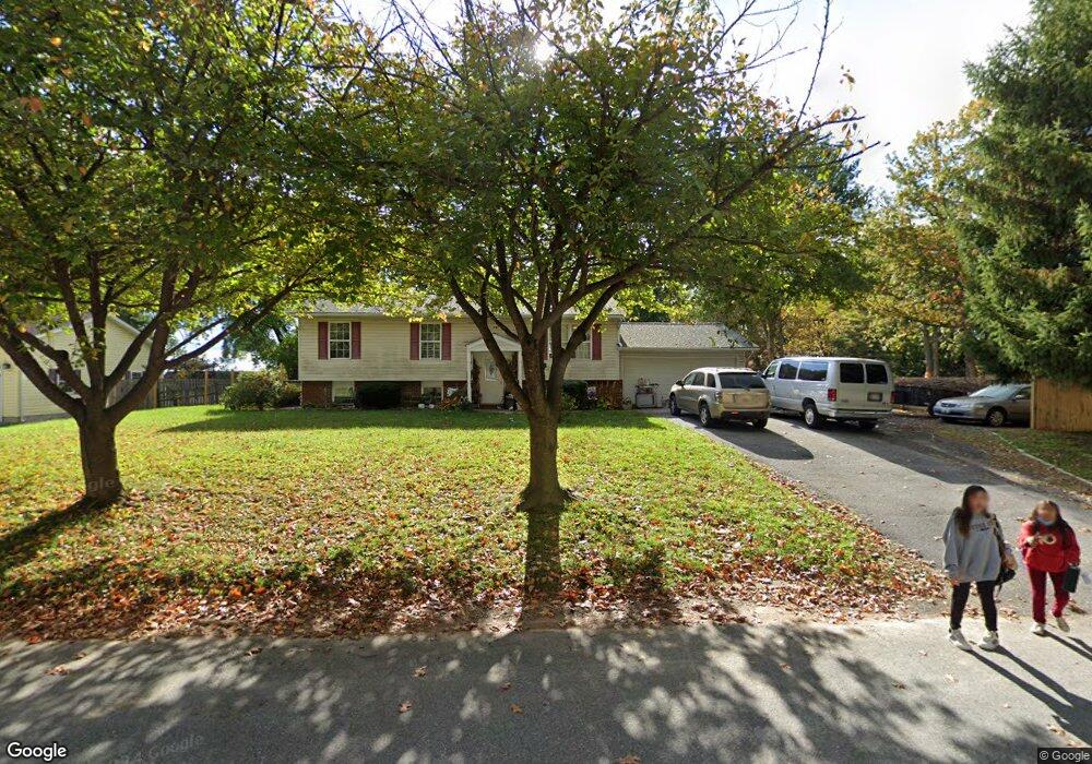 5900 Lawrence Dr, Sykesville, MD 21784 - photo 1