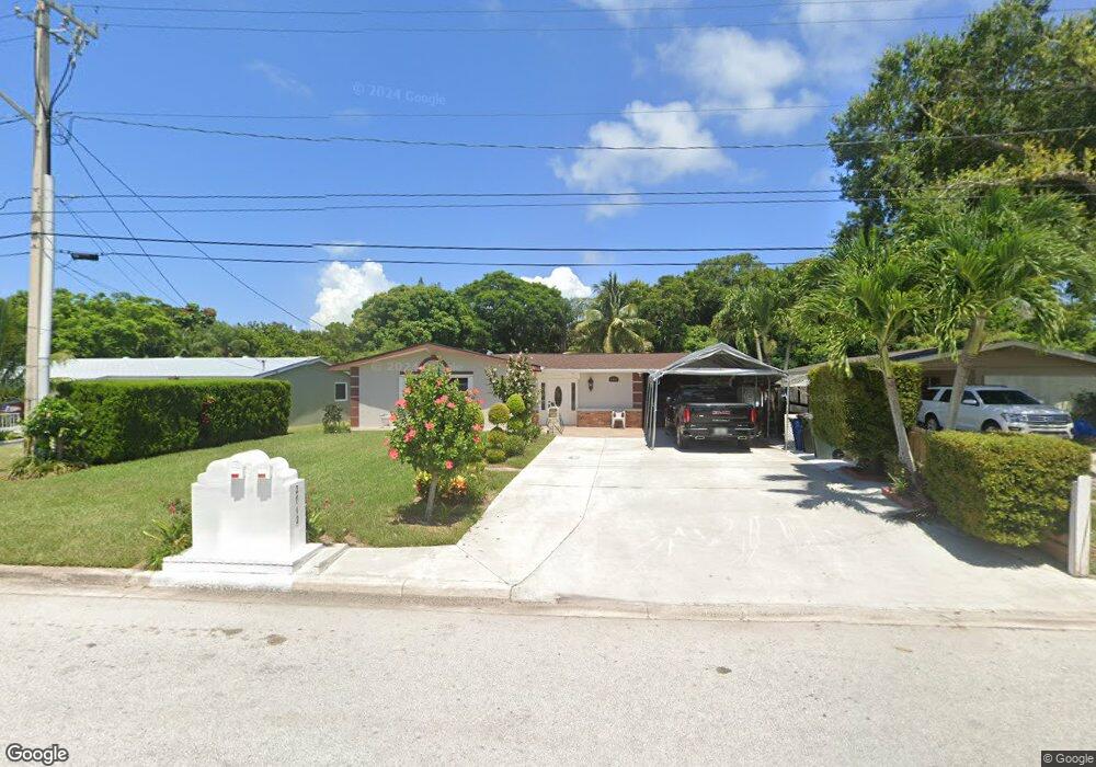2012 S 11th St, Fort Pierce, FL 34950 - photo 1