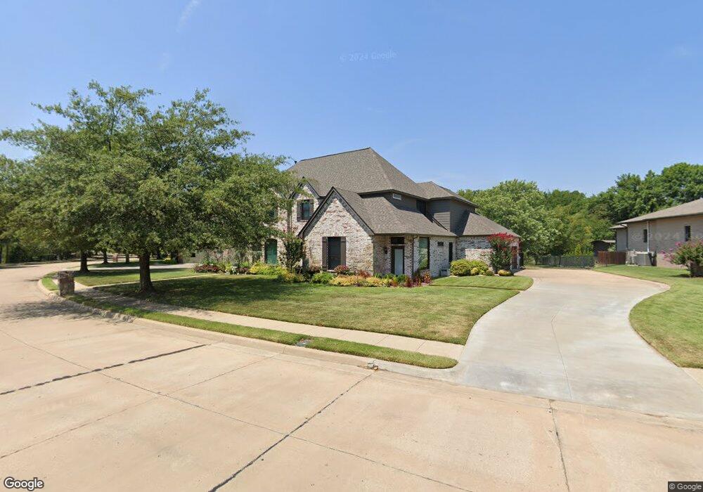220 S Forest Ridge Blvd, Broken Arrow, OK 74014 - photo 1