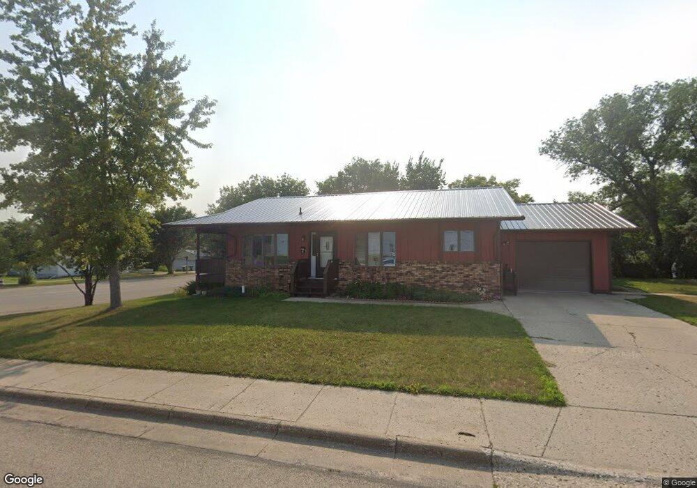 224 8th Ave SE, Jamestown, ND 58401 - photo 1