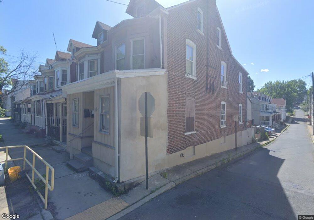 242 E Hamilton St, Allentown, PA 18109 - photo 1