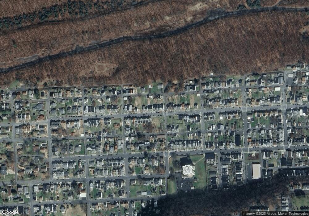 1413 W Walnut St, Coal Township, PA 17866 - photo 1