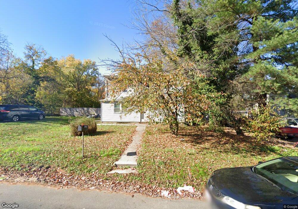 2924 Charleston Ave, Halethorpe, MD 21227 - photo 1