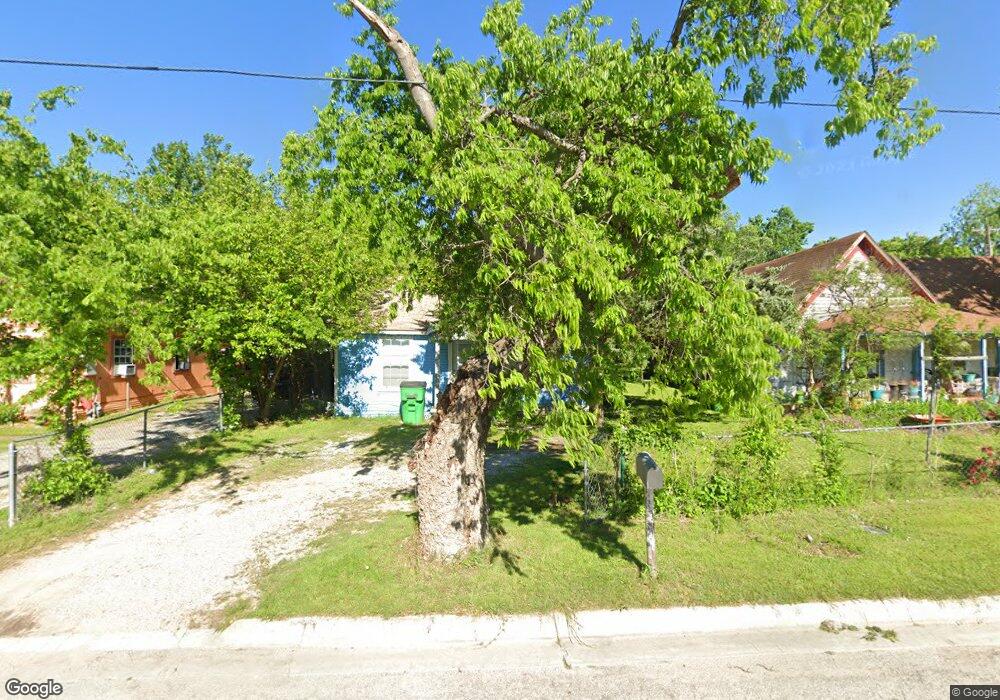 804 Lawrence St, Gainesville, TX 76240 - photo 1