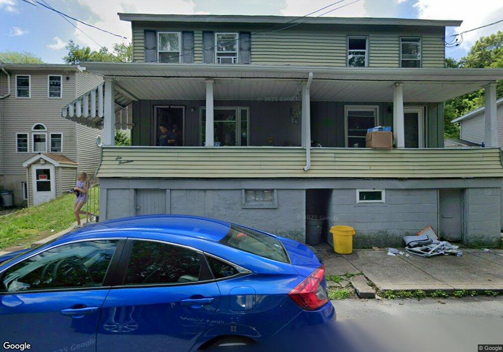 614 E Front St, Lansford, PA 18232 - photo 1