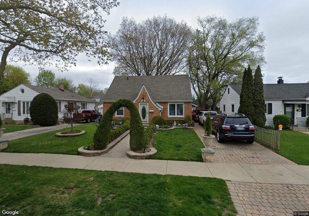 235 N Elmwood Ave, Waukegan, IL 60085 - photo 1