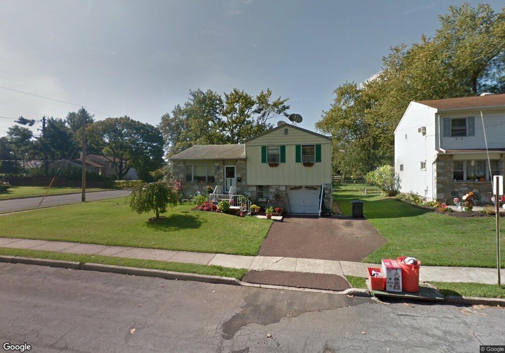 1002 W 3rd St, Lansdale, PA 19446 - photo 1