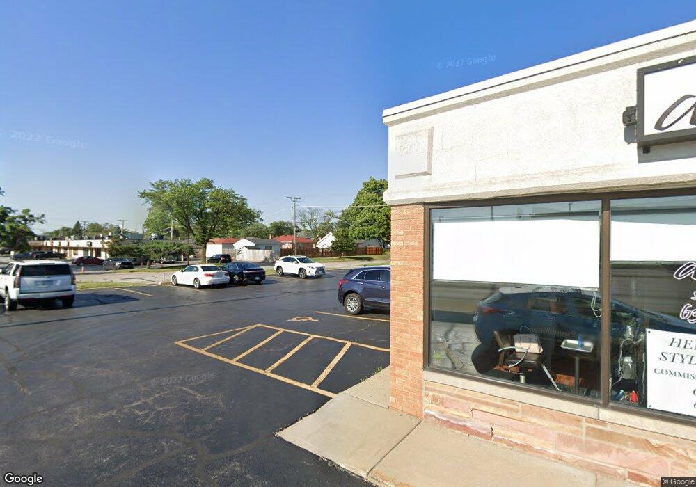 653 N York St unit 653, Elmhurst, IL 60126 - photo 1