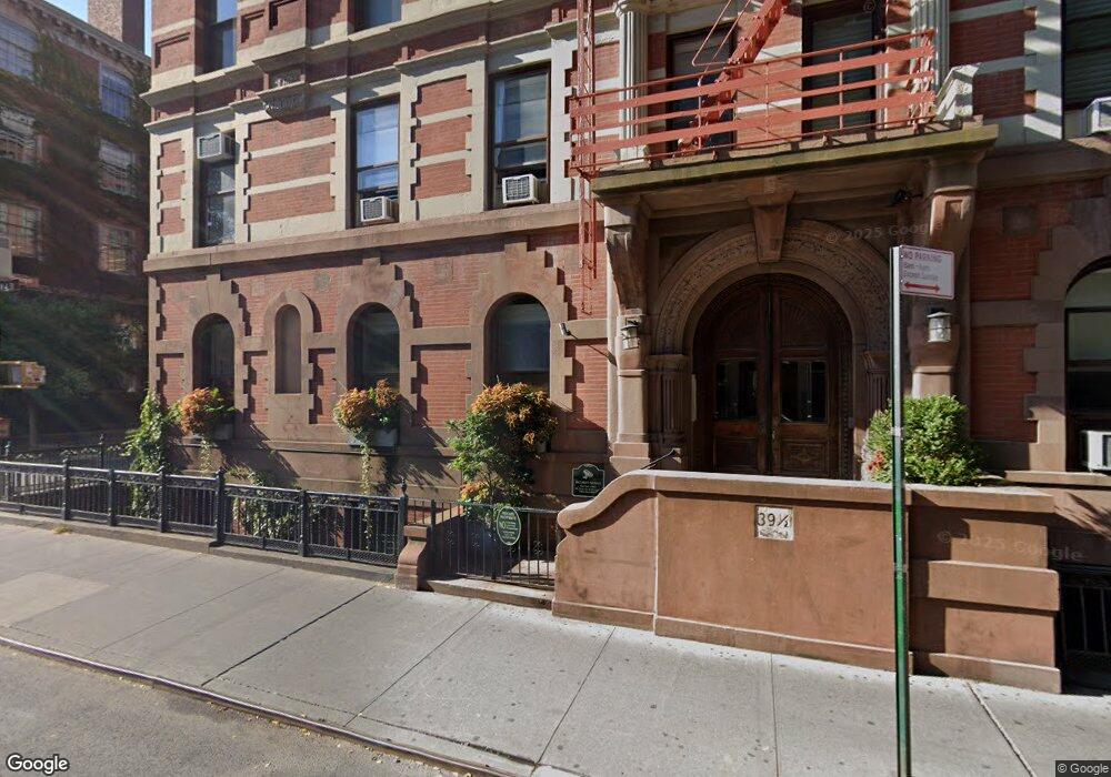 39 1/2 Washington Square S unit 5, New York, NY 10012 - photo 1