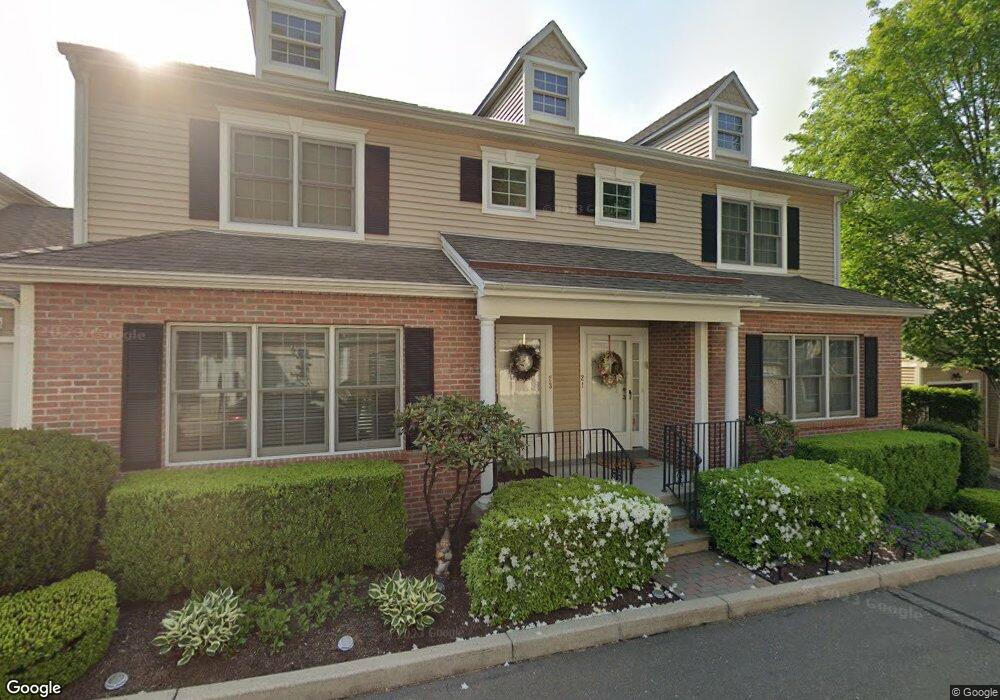 52 Redspire Ct, Trumbull, CT 06611 - photo 1