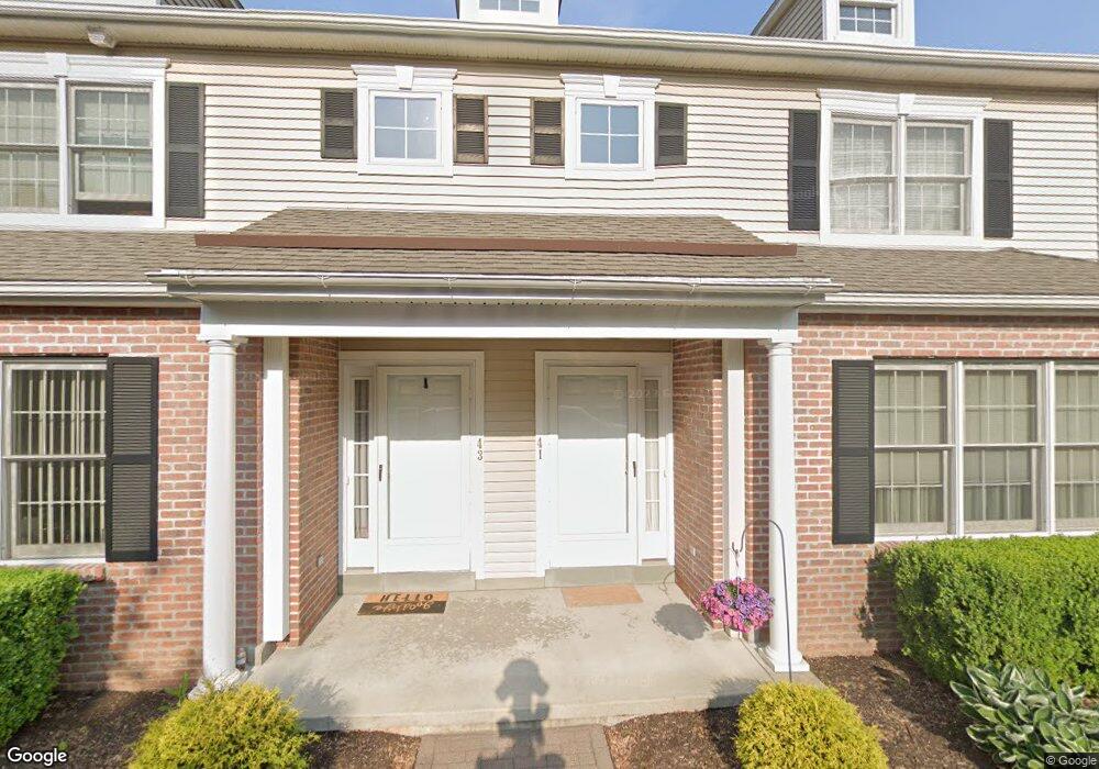 43 Hawthorne Ridge Cir, Trumbull, CT 06611 - photo 1