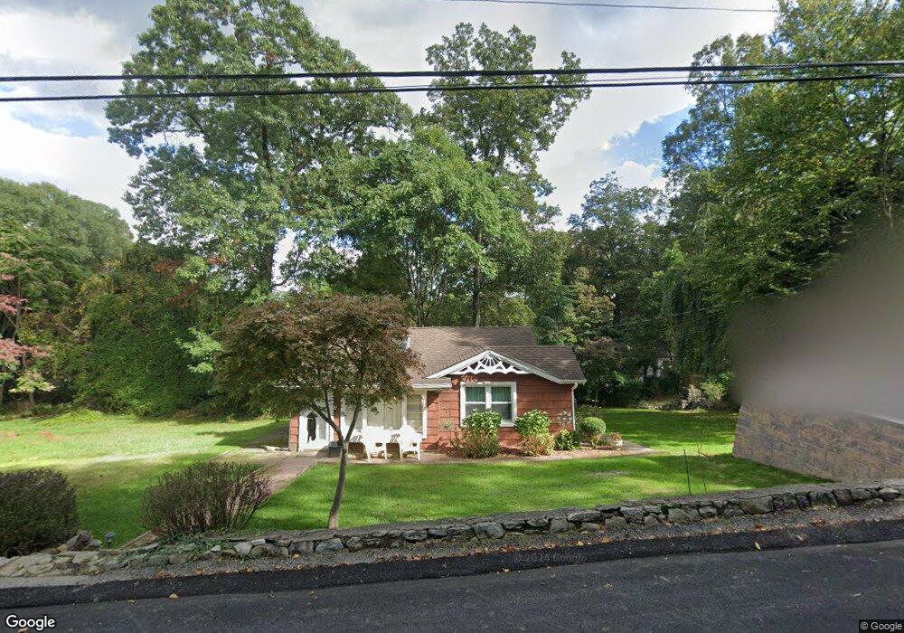 14 Spruce St, Lake Peekskill, NY 10537 - photo 1