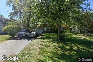 613 S Broadway St, McHenry, IL 60050