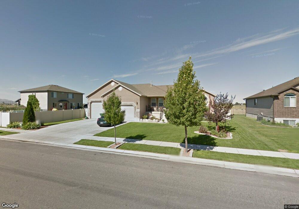 5811 S 4650 W unit 32, Hooper, UT 84315 - photo 1