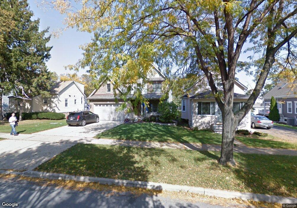 269 E 3rd St, Elmhurst, IL 60126 - photo 1