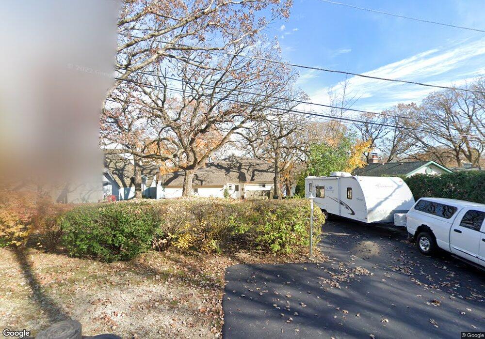 110 Hickory Rd, Lake In the Hills, IL 60156 - photo 1