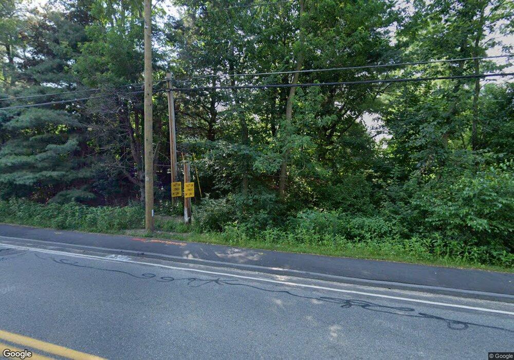 5 Apache Way, Tewksbury, MA 01876 - photo 1