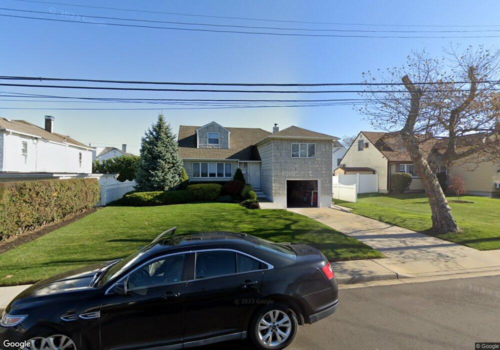 202 Franklin Ave, Island Park, NY 11558 - photo 1