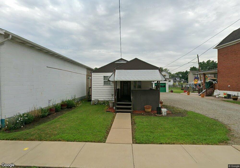 705 Mckinley Ave, East Vandergrift, PA 15629 - photo 1