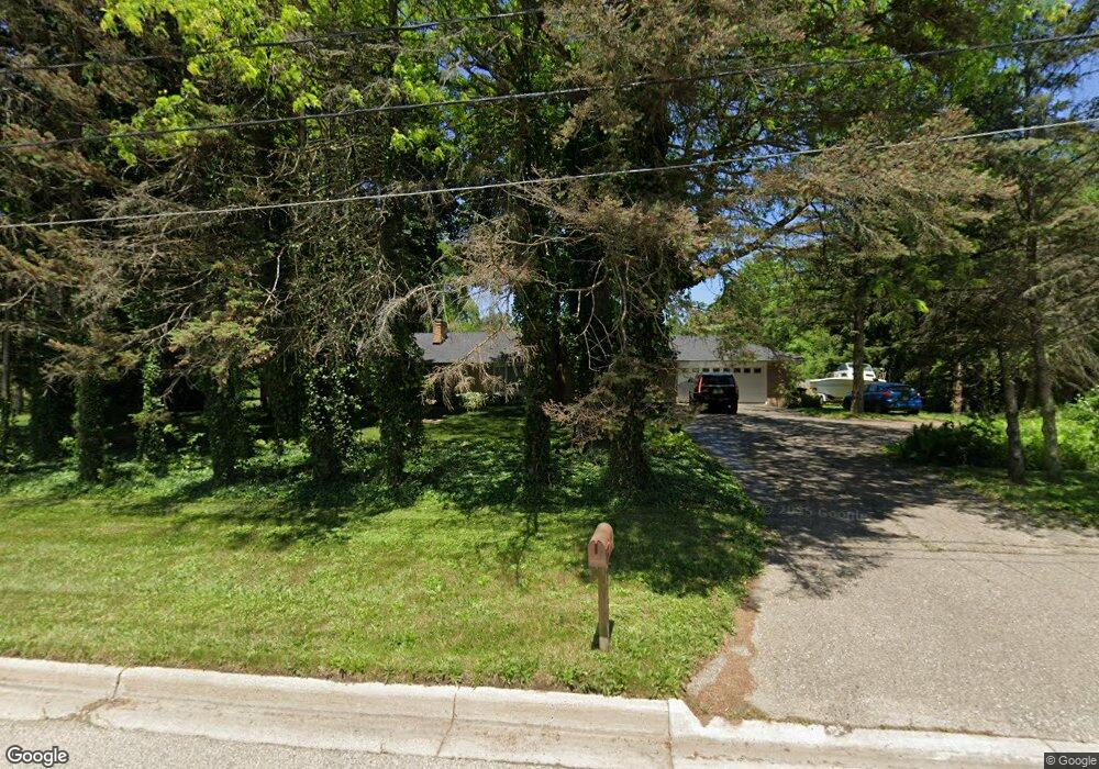 8121 E Richfield Rd, Davison, MI 48423 - photo 1