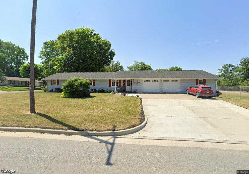 225 E Sycamore St, Attica, IN 47918 - photo 1