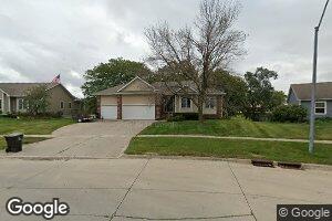 120 NW 7th St, Earlham, IA 50072