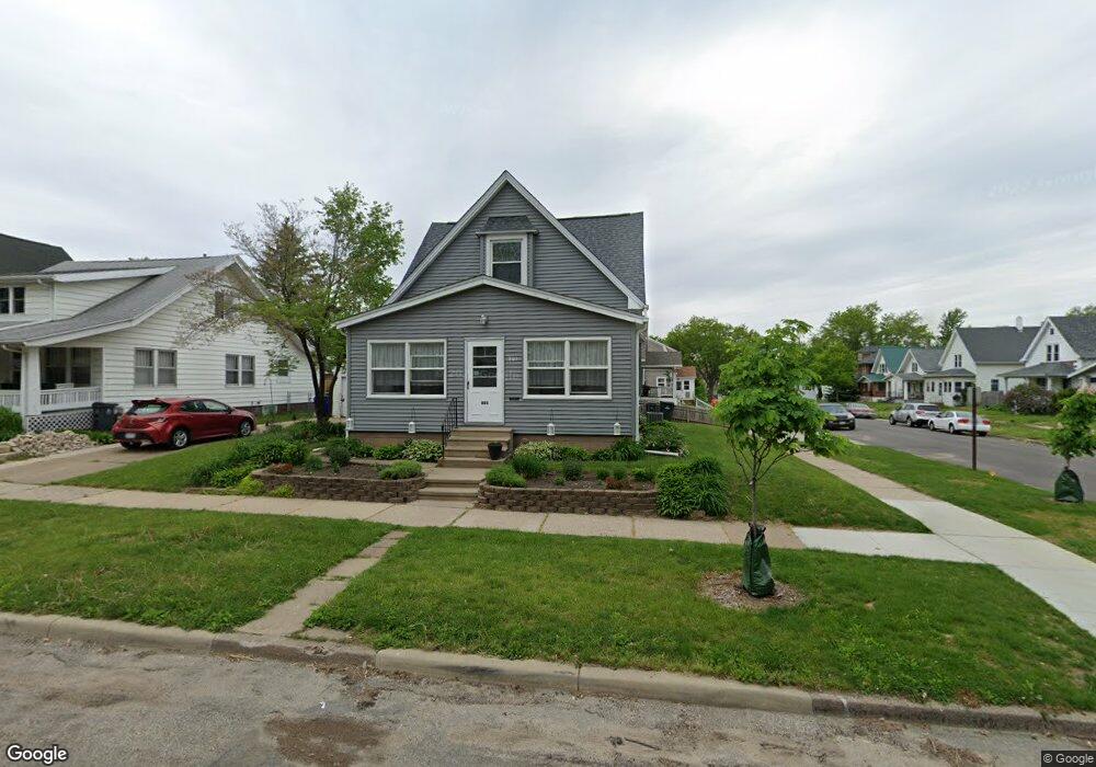 801 Camburn Ct SE, Cedar Rapids, IA 52403 - photo 1