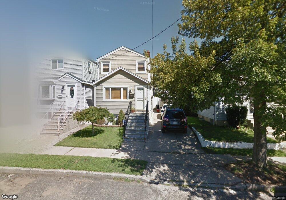 41 Catherine Ave, Franklin Square, NY 11010 - photo 1