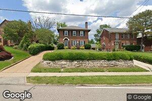909 W Lockwood Ave, Saint Louis, MO 63122