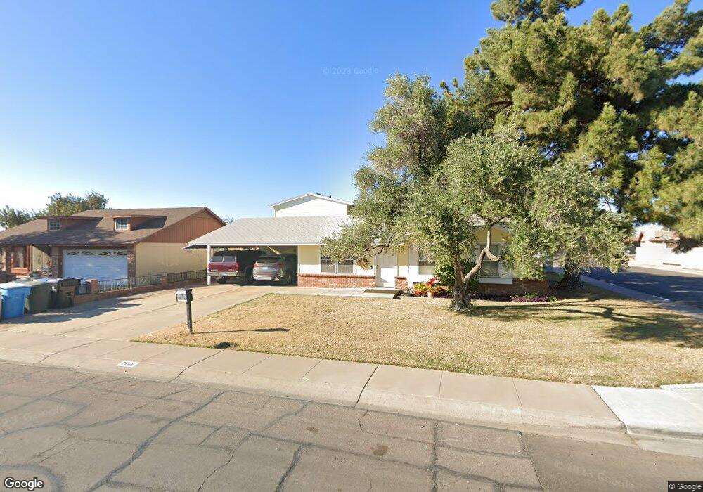 7702 W Flower St, Phoenix, AZ 85033 - photo 1