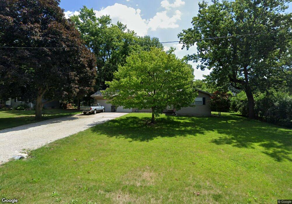 706 S Garfield St, Philo, IL 61864 - photo 1