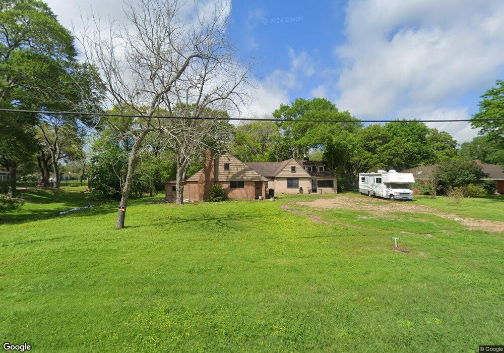 3102 Avenue K, Bay City, TX 77414 - photo 1