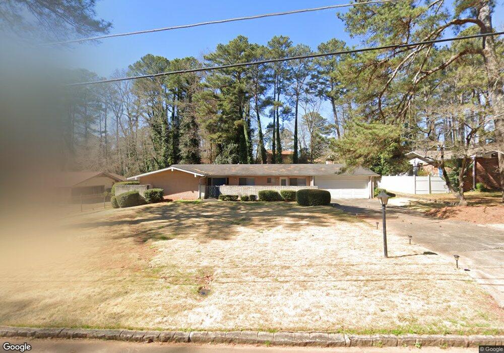 3995 Flintridge Dr, Stone Mountain, GA 30083 - photo 1