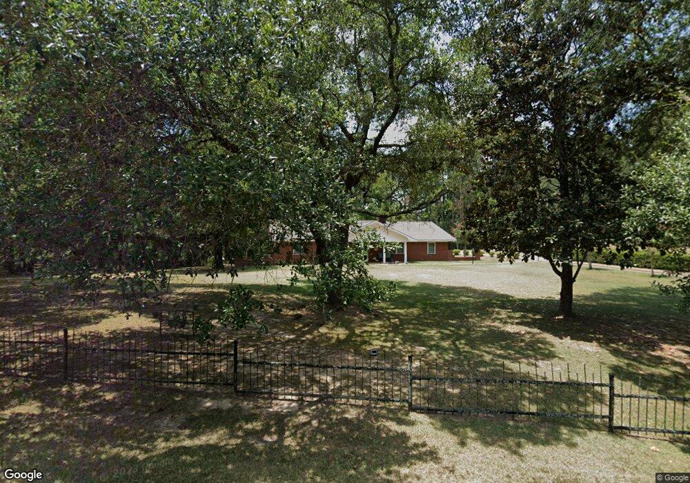 204 Holiday Cir, Pineville, LA 71360 - photo 1