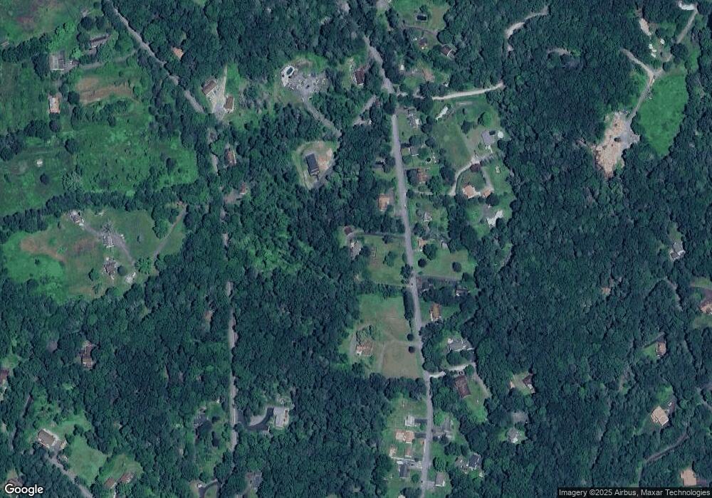 138 Moon Valley Rd, Milford, PA 18337 - photo 1